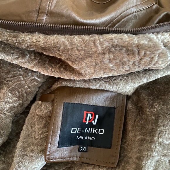 Vegan leather men’s jacket 2XL- fits like XL - Picture 2 of 8